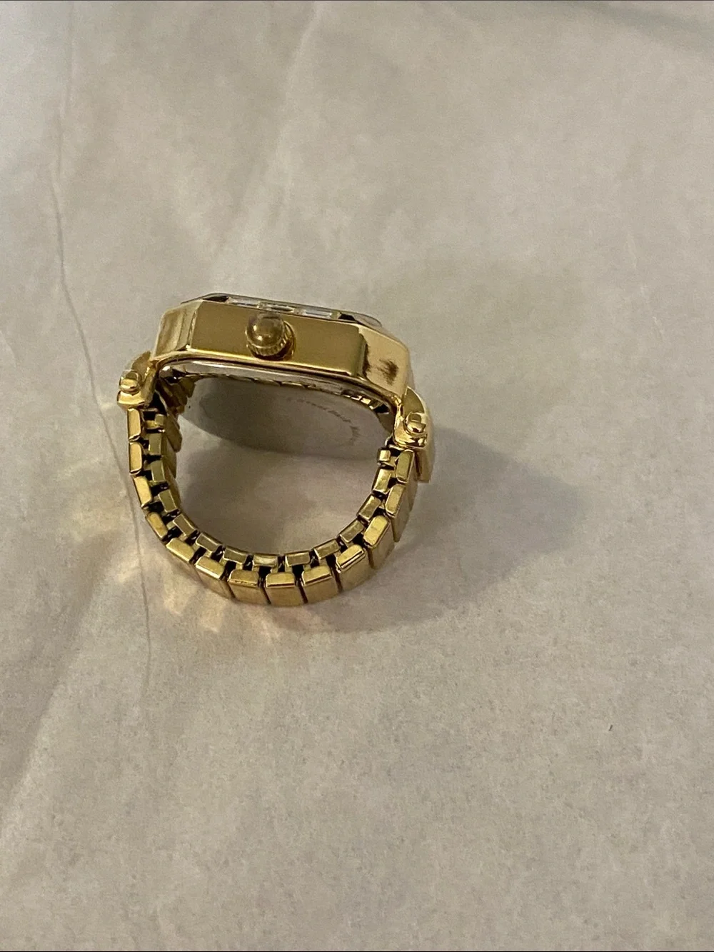 Gold Tone Women's Ring Watch - Sleek Square Dial. New, never use. clock it work.